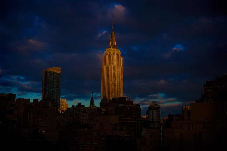 Empire State Storm - Sun Above the City : Midtown : NYC