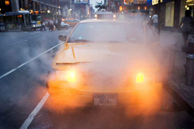 Taxi - Over Heating : 7th and 23rd : NYC