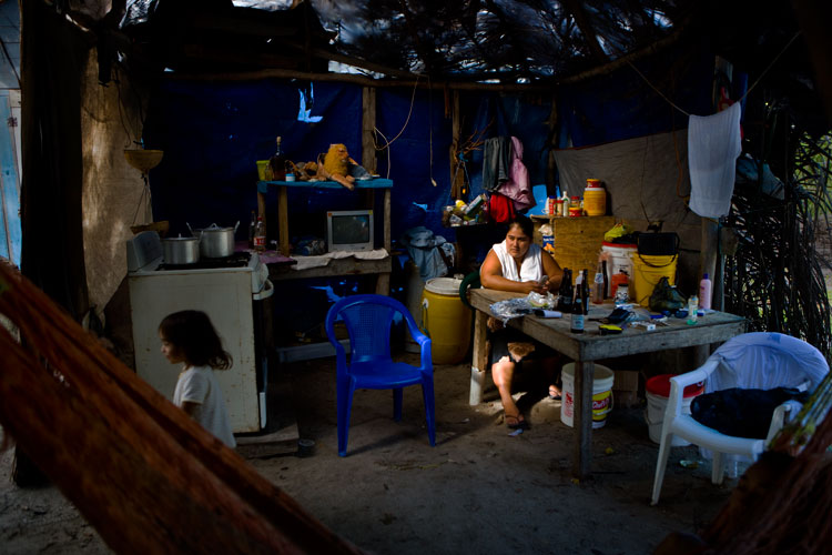 Robinson Crusoe Island  : Seaprio off the Placencia Peninsular : Belize