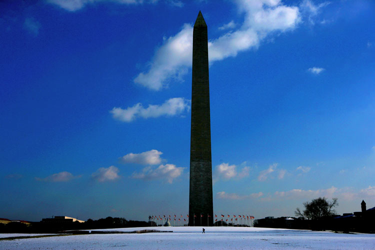 Snow in Washington DC : The Washington Monument : DC