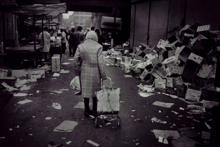 Return to 3 million Unemployed : Brick Lane : London