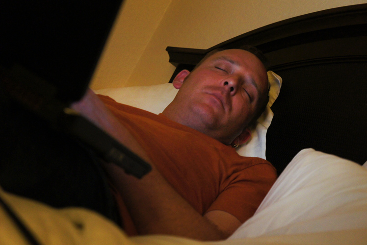 Matt sleeps with Computer :-)) : Renaissance Hotel : Ft Lauderdale Plantation FL