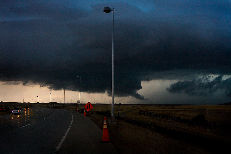 Tornados in 14 States : Tornado Warning Denver : Colorado