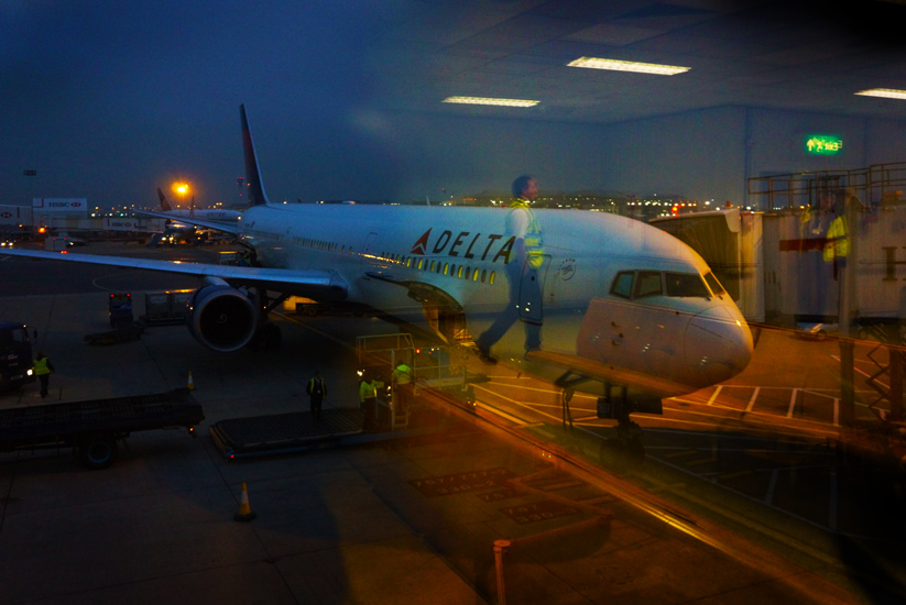 Delta Dawn at Heathrow : London : UK