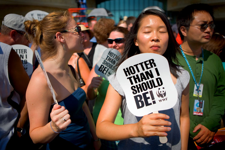 Hot Chicks : Live Earth : Museum of the American Indian DC